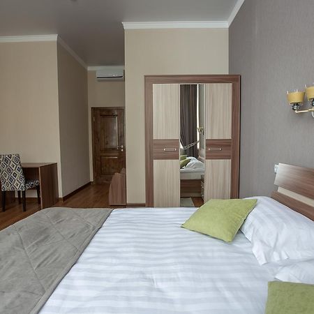 Maxx Inn Αστάνα Εξωτερικό φωτογραφία
