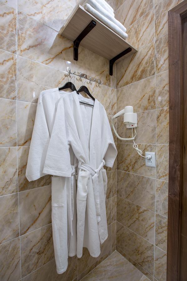 Maxx Inn Αστάνα Εξωτερικό φωτογραφία