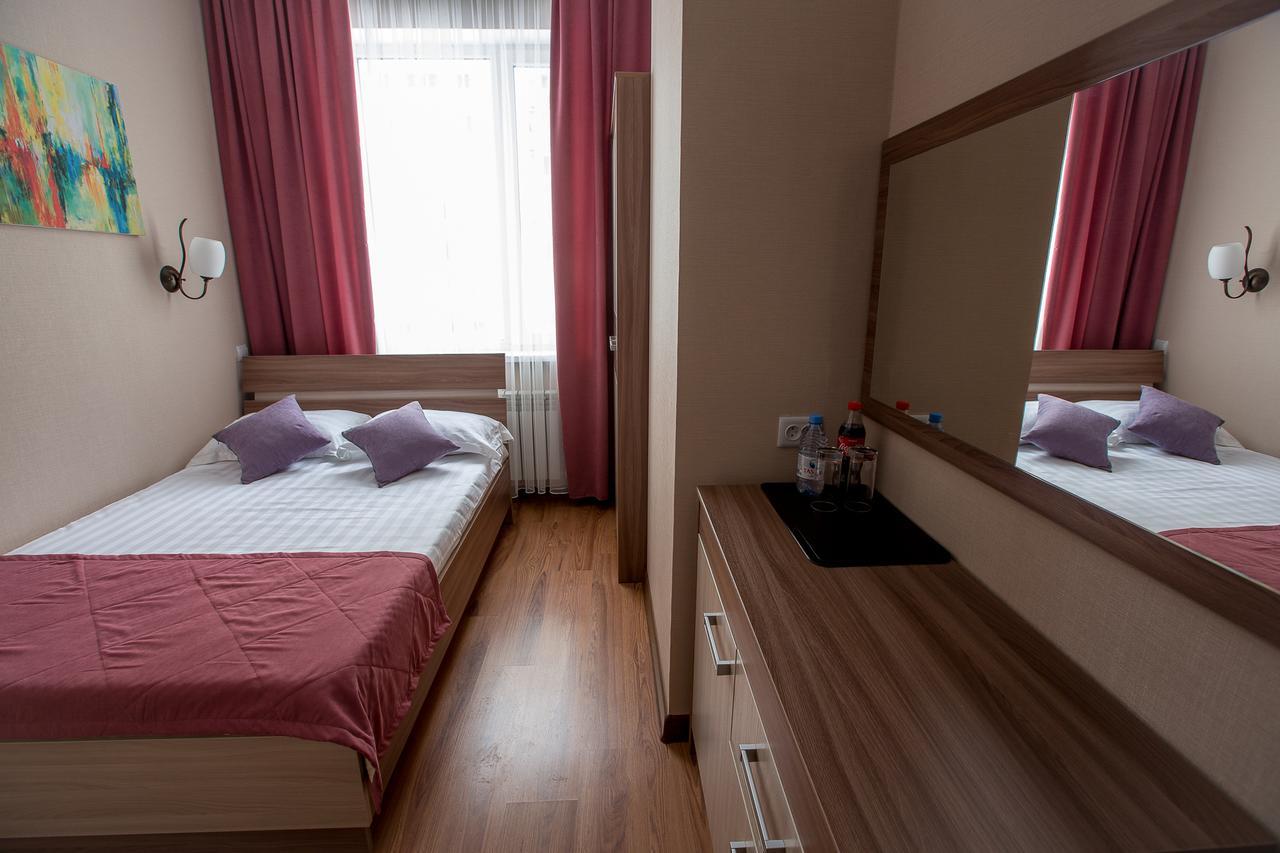 Maxx Inn Αστάνα Εξωτερικό φωτογραφία